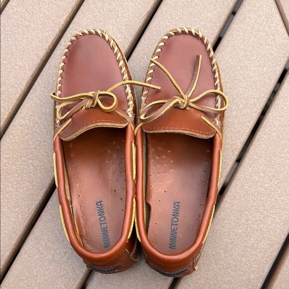 Minnetonka Moccasins 946 - Men's Driving Moccasin - Chestnut Lariat D 7.5 - Picture 2 of 6